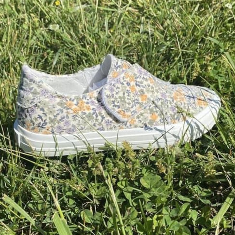 Gypsy Jazz Yellow Lavender Ivory Sneaker